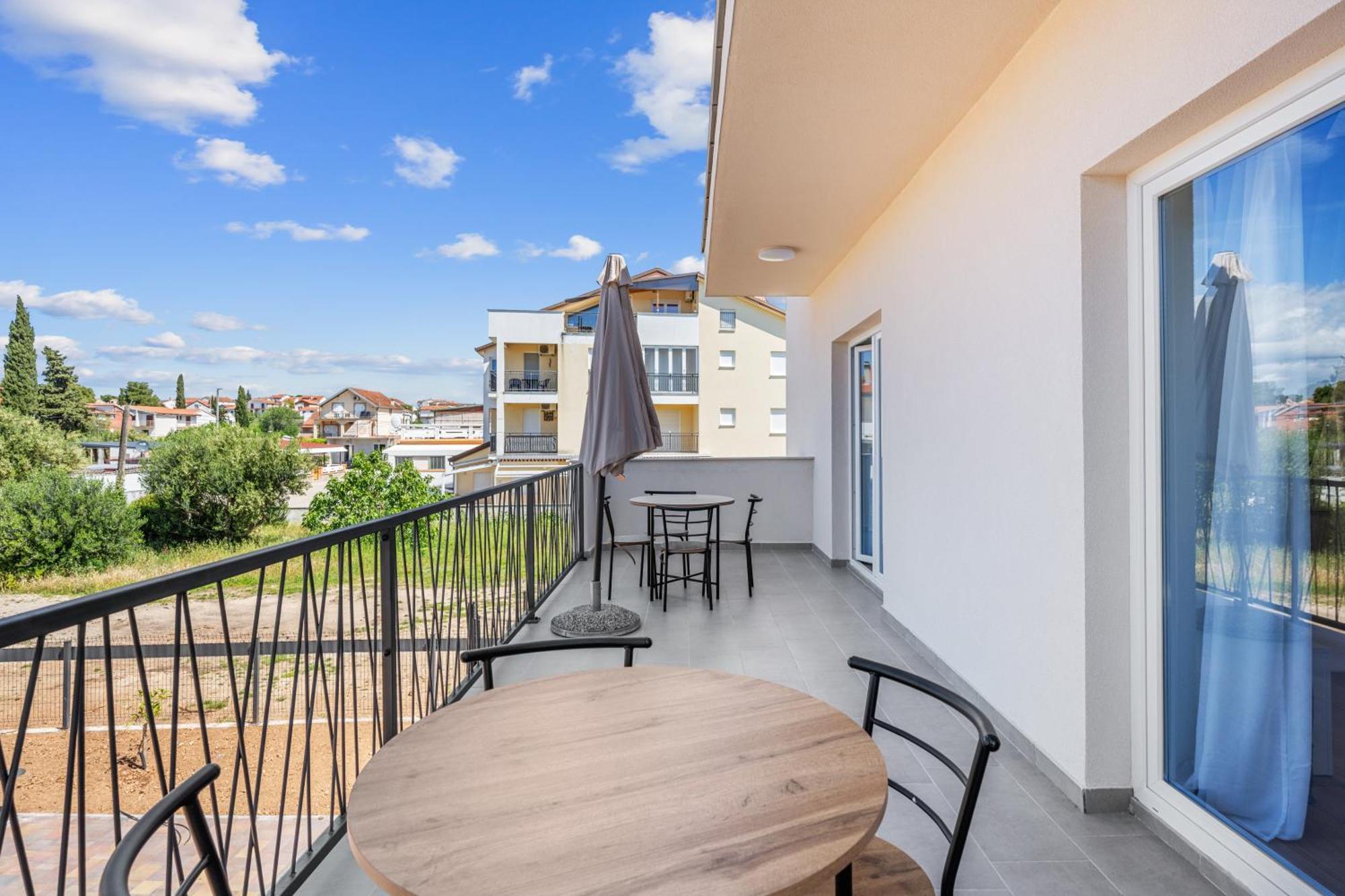 Villa Magnolia Pirovac Exteriör bild