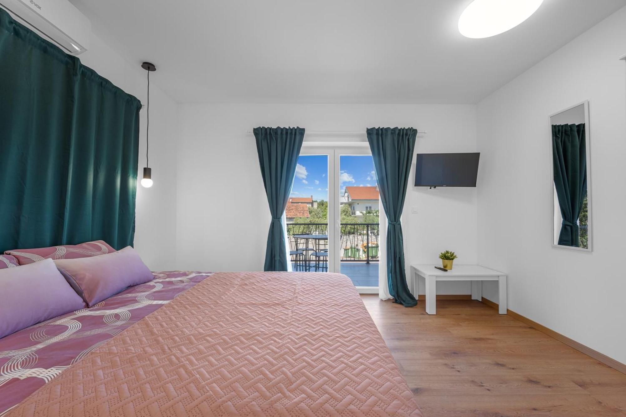 Villa Magnolia Pirovac Exteriör bild